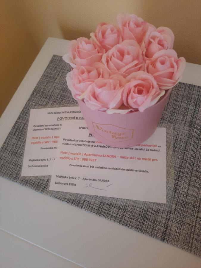 Apartman Sandra Valtice Luaran gambar