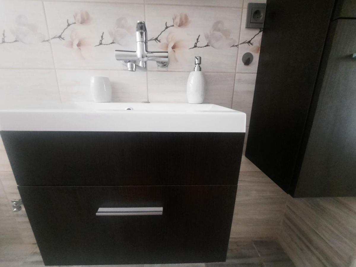 Apartman Sandra Valtice Luaran gambar